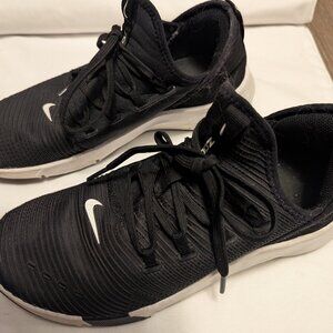 Nike zoom sneakers